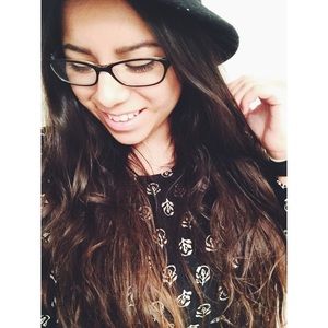 Meet your Posher, Melissa